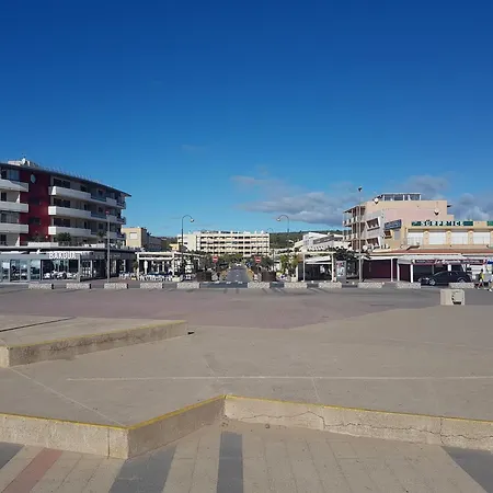 T3 à Narbonne-plage - 50m2 - 6 Pers, Terrasse - 250m Plage, 500m Commerces - Fr-1-795-38 * Narbona